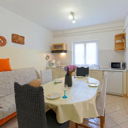 Guest house Marta By Rent Istria Novigrad (Istria)