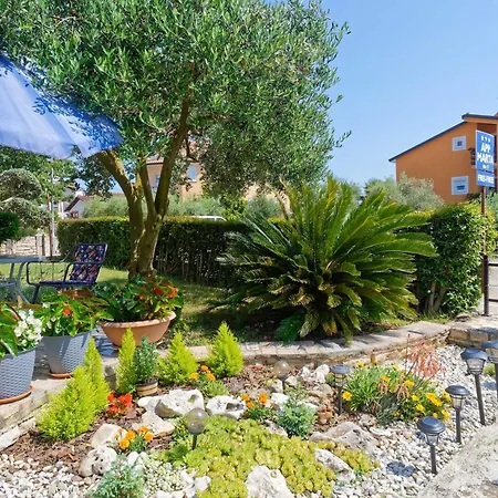 Marta By Rent Istria Penzion 3*