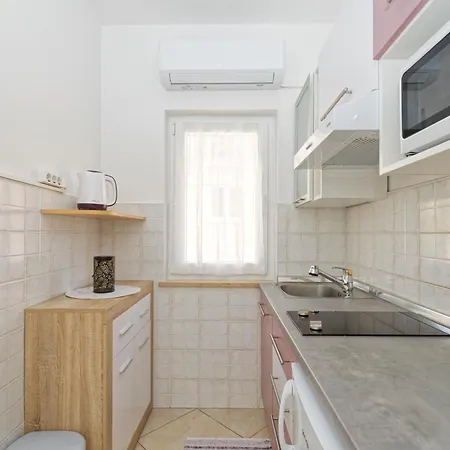Marta By Rent Istria Penzion 3*