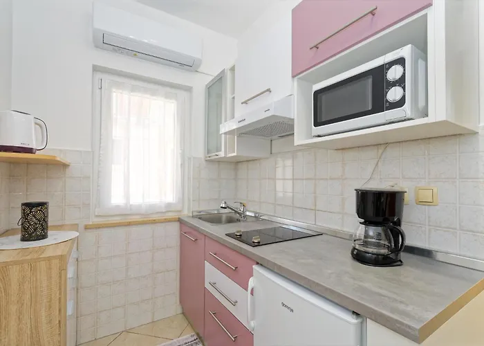 Pensión Marta By Rent Istria 3*